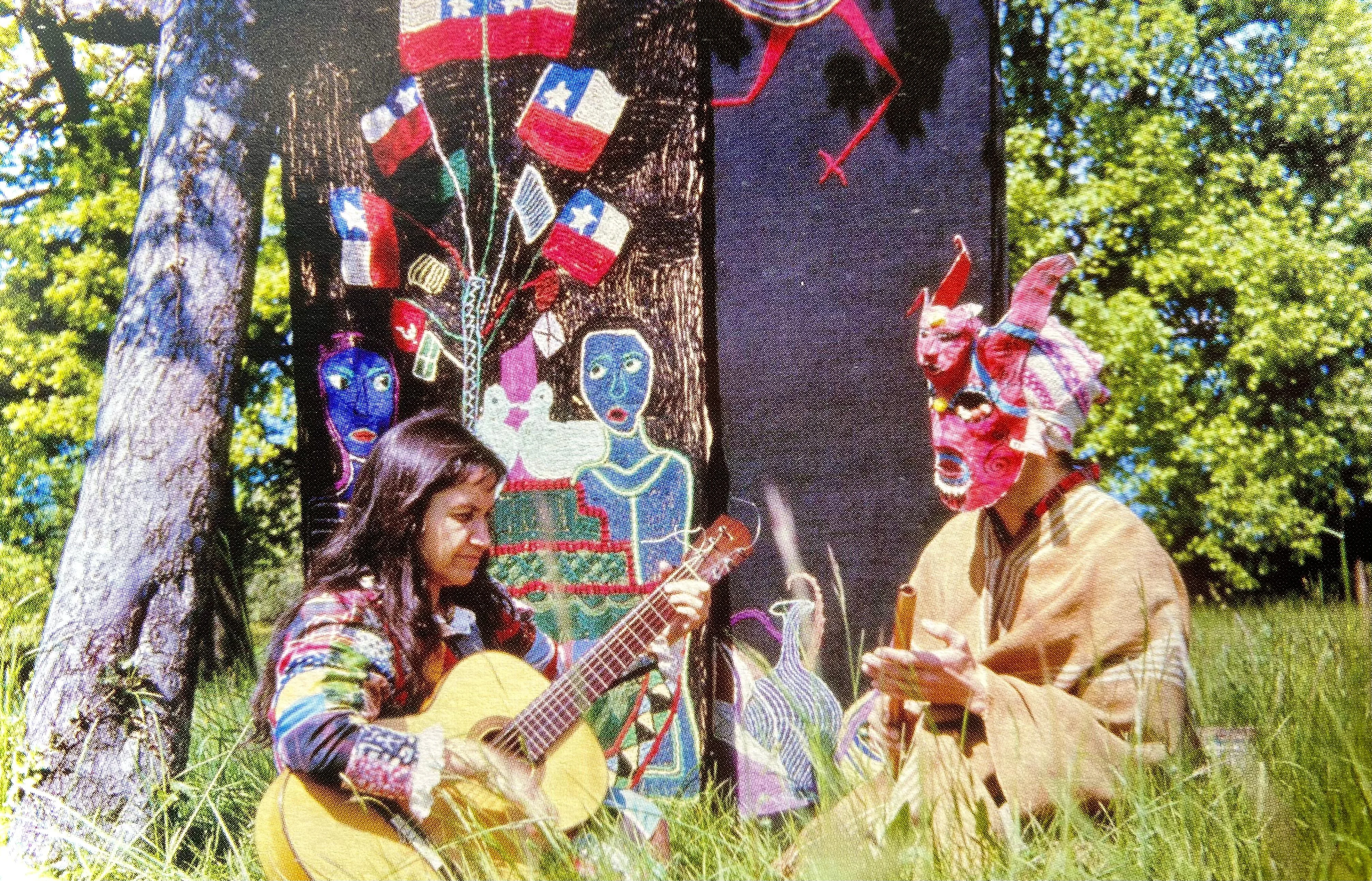 Registro en exterior con la arpillera El manicero